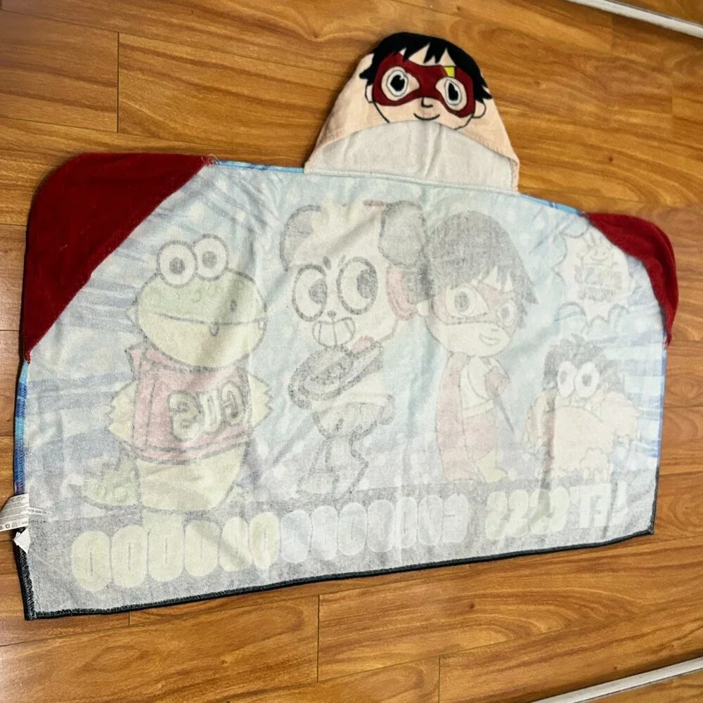 Bundle: (2) Hooded towels